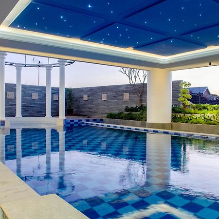 Tara Hotel Yogyakarta Tugu Екстериор снимка