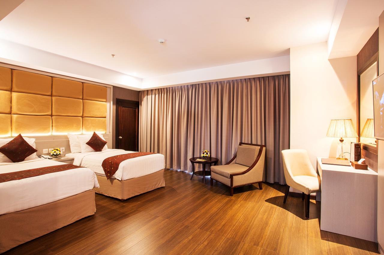 Tara Hotel Yogyakarta Tugu Екстериор снимка